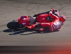 Kutukan Mandalika! Marc Marquez Patah Tulang Bahu