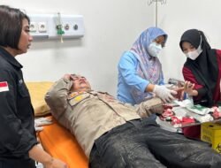 Kapolsek Kemayoran Tertimpa Kaca dalam Api Terra Drone