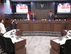 3 Komisioner KPU Dipecat dari Skandal Asmara Hingga Uang