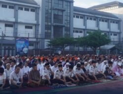 Ribuan Warga Binaan Rutan Depok Larut dalam Khusyuknya Sholat Idul Adha