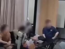 Imigrasi Semarang Gerebek Sindikat Love Scamming Internasional, Sita 604 Ponsel dan Kartu SIM