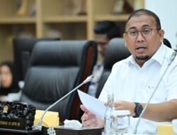KRL Jabodetabek Bersiap Naik Kelas, Andre Rosiade Pastikan Kereta 12 Gerbong dan Ekspansi Rute Segera Hadir