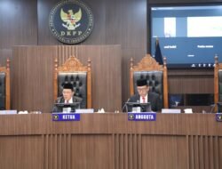 Ketua dan 2 Komisioner KPU Intan Jaya Diberhentikan DKPP